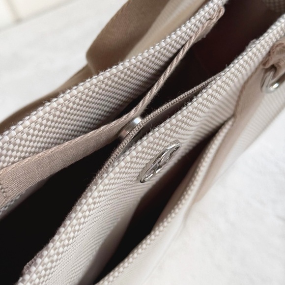NWT Lululemon Two-Tone Canvas Tote Bag — 10L — Movage Tan/Light Ivory — SOLD OUT - Picture 14 of 14